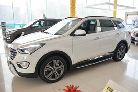 2013款现代格锐3.0L手自一体旗舰版6座