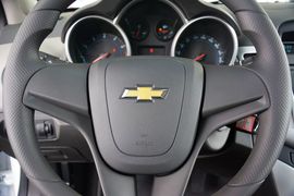 2013款雪佛兰科鲁兹1.6L SL MT