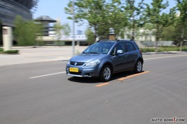 2009款长安铃木天语SX4手动档试驾