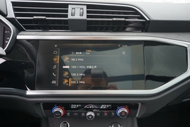 2021款 奥迪Q3 35 TFSI 时尚动感型