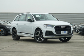 2021款 奥迪Q7 55 TFSI quattro S line运动型