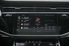 2021款 奥迪Q8 55 TFSI 甄选动感型