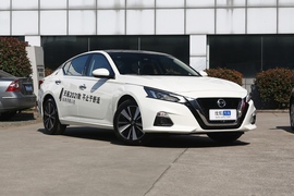 2021款 日产天籁 2.0T XL 智进版