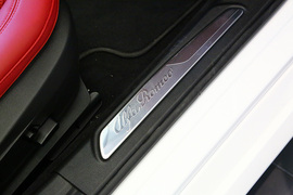 2020款 阿尔法·罗密欧 Giulia 2.0T 280HP 黯夜魅影限量版