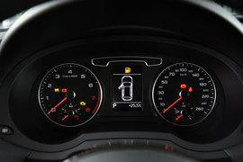 2013款奥迪Q3 35 TFSI舒适型