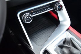 2021款吉利缤瑞F-type运动版