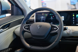 2020款哪吒U 520