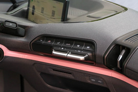 2020款新宝骏E300 Plus 305km 星际未来版