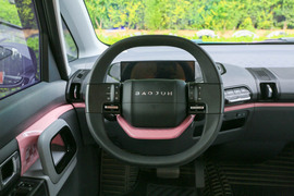 2020款新宝骏E300 Plus 305km 星际未来版