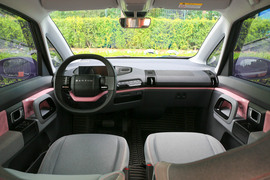 2020款新宝骏E300 Plus 305km 星际未来版