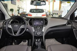 2013款现代胜达3.0L自动舒适导航四驱 京V