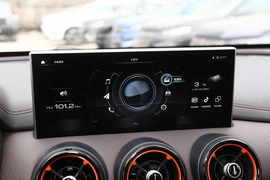 2021款 WEY VV5 1.5T 两驱元气橙版