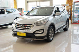 2013款现代胜达3.0L自动舒适导航四驱 京V