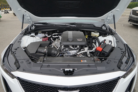 2021款 凯迪拉克CT5 28T 领先运动型