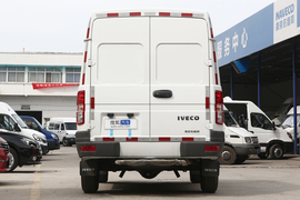正后
