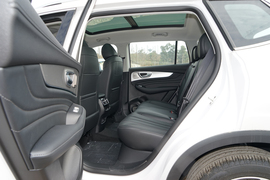 2021款 荣威RX5 MAX Supreme系列 300TGI 自动智能座舱尊荣版