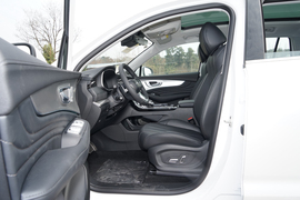 2021款 荣威RX5 MAX Supreme系列 300TGI 自动智能座舱尊荣版