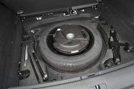 2021款 荣威RX5 MAX Supreme系列 300TGI 自动智能座舱尊荣版