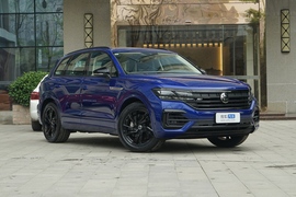 2021款 大众途锐 3.0TSI 锐享版 曜黑运动套装