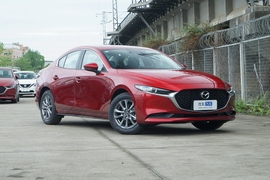 2021款 马自达3昂克赛拉 三厢 1.5L 自动质型版