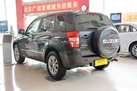 2013款铃木超级维特拉2.4L AT豪华导航5门版