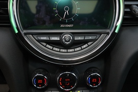 2021款 MINI 1.5T COOPER 艺术家 五门版