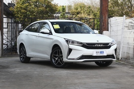 2021款 东风风神奕炫 230T 自动追影版