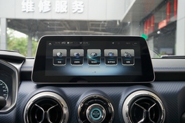 2021款 北京BJ40 2.0D 自动四驱刀锋英雄版先锋型