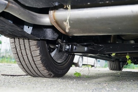 2021款奔腾B70 1.5T双离合乐享型