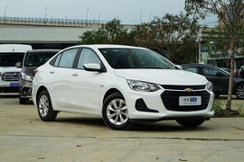 2021款雪佛兰科沃兹 325T手自一体欣悦版