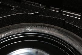 2021款丰田C-HR  2.0L CVT 豪华版