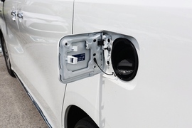 2021款丰田埃尔法 双擎 2.5L 臻享版