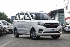 2021款五菱宏光S 1.5L 手动标准型