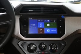 2021款五菱宏光S 1.5L 手动舒适型