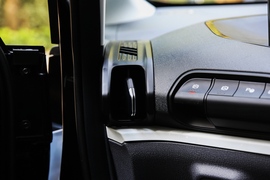 2021款宝骏KiWi EV 艺术家