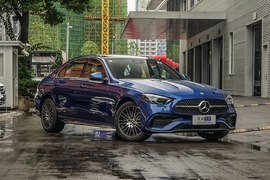 2022款奔驰C260 L运动版
