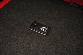 2021款丰田皇冠陆放 2.5L四驱旗舰版