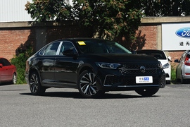 2022款大众帕萨特 330TSI 星空豪华版