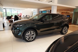 2021款路虎揽胜极光L 249PS R-Dynamic 首发版