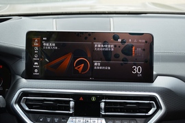 2022款宝马X3 xDrive30i 尊享型 M曜夜套装