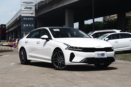 2021款起亚K5 凯酷 380T GT-line 旗舰版