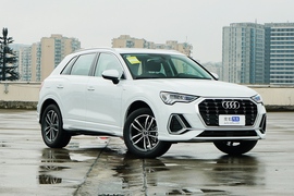2022款奥迪Q3 35 TFSI 进取动感型