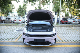 2022款领克06 1.5T Shero粉色特别版