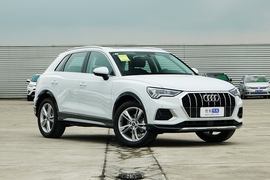 2022款奥迪Q3 35 TFSI 时尚致雅型