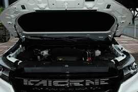 2022款长安凯程F70 2.5T柴油手动四驱豪华版标轴JE4D25