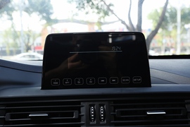 2022款长安凯程F70 2.5T柴油手动两驱标准版标轴JE4D25