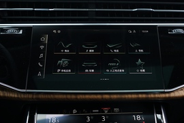 2022款奥迪Q7 55 TFSI quattro S line冰雪运动版