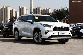 2022款丰田汉兰达 双擎 2.5L 四驱尊贵版 7座