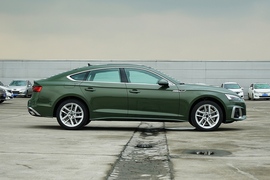 2022款奥迪A5 Sportback 40 TFSI 时尚动感型