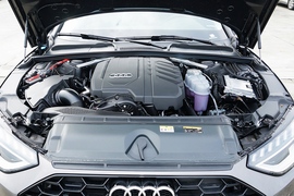 2022款奥迪A4 Avant 40 TFSI 时尚型